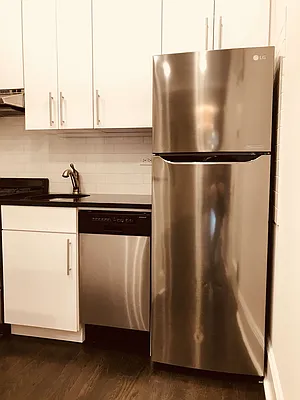 Rented by Metropolis Real Estate of Manhattan | media 38