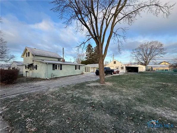 213 E Indiana Ave, Maumee, OH 43537