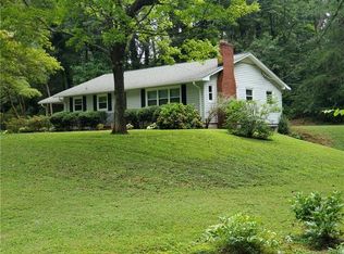 4935 Hauser Dr, Pfafftown, NC 27040