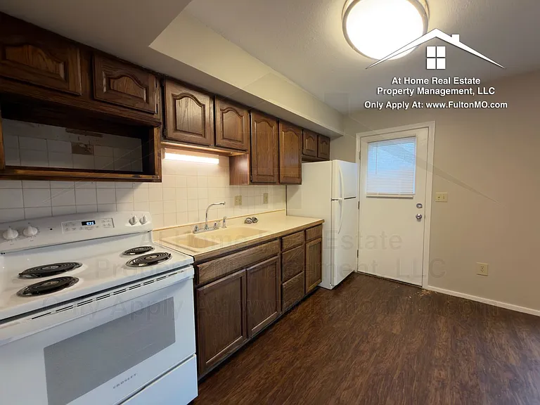 1822 Springdale Ct — Photo 8