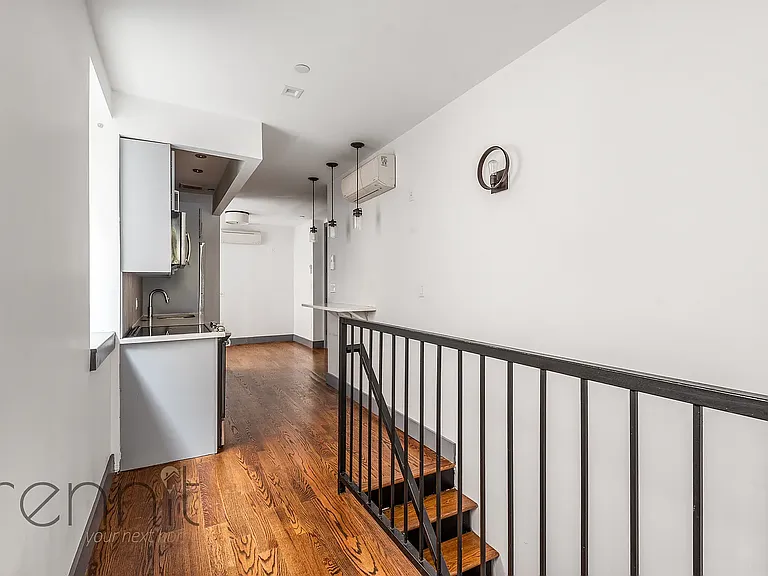 1014 Carroll St #102 — Photo 5