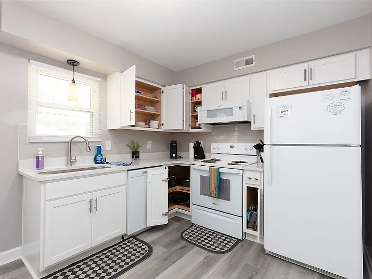 427 McClary Rd #B — Photo 10