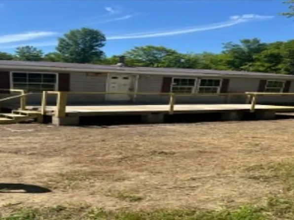 690 Todds Corner Rd, Saint Albans, ME 04971