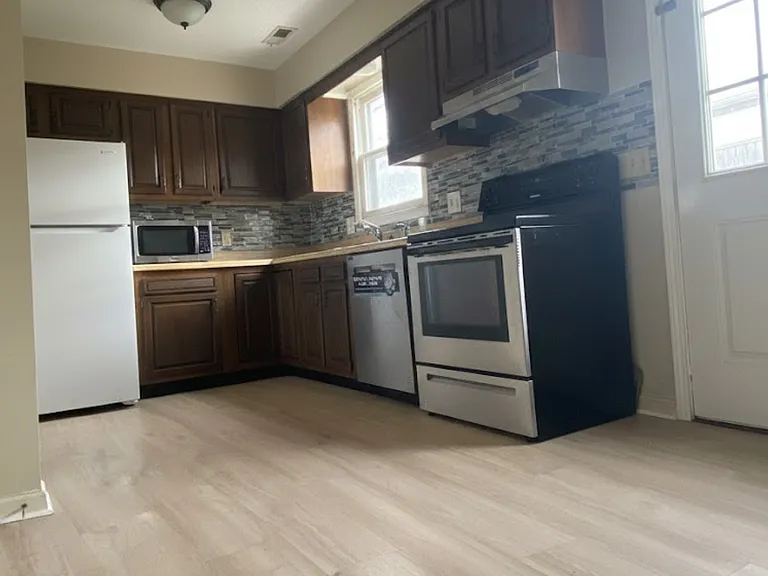207 Wakefield Pl — Photo 9