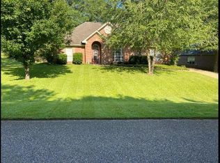 391 Fallon Ct, Deatsville, AL 36022