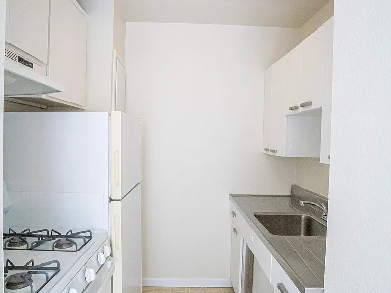 1721 O St #8 — Photo 6