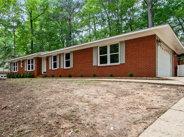 5706 Golden Pond Ave, Northport, AL 35473