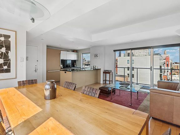 3rd image of 560 Carroll St APT 12B