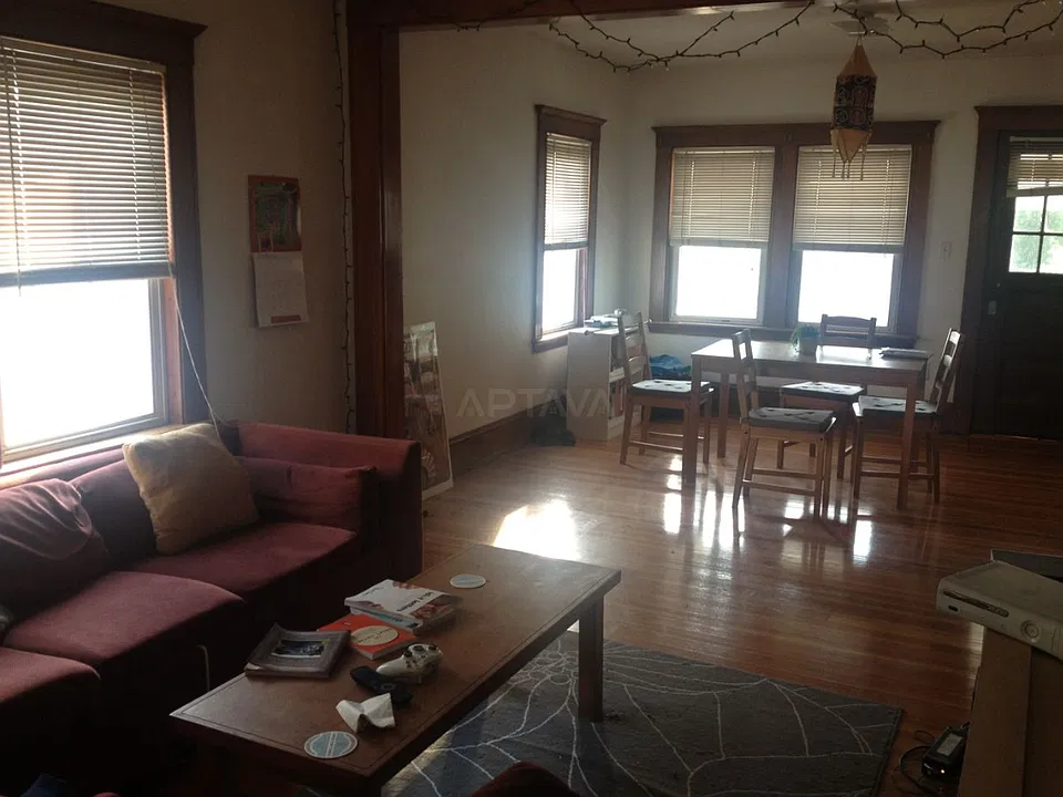 12 Hill St #4
