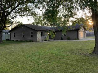 312 W Roe St, Ossian, IN 46777