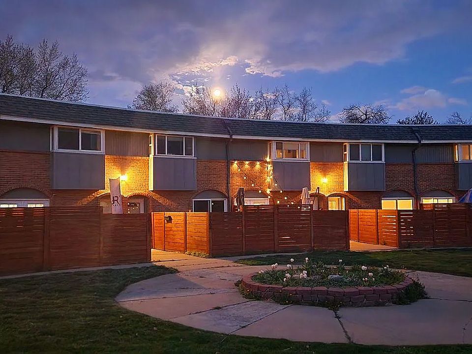 1st image of 2664 Sherwood Cir