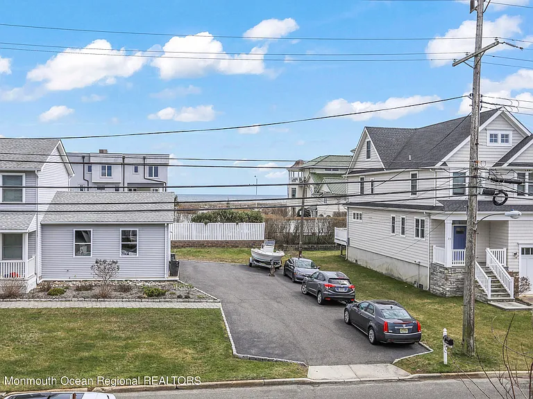 74 Seaview Ave — Photo 17