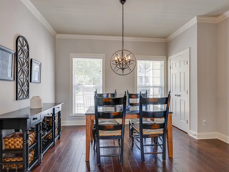 608 Patriot Ln — Photo 14
