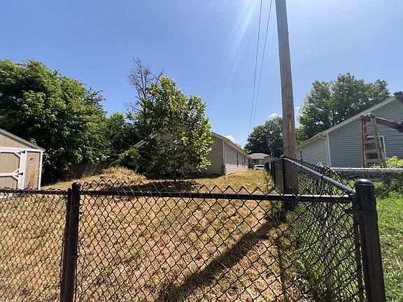 4th image of 1402 S Byers Ave
