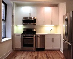 Rented by R New York