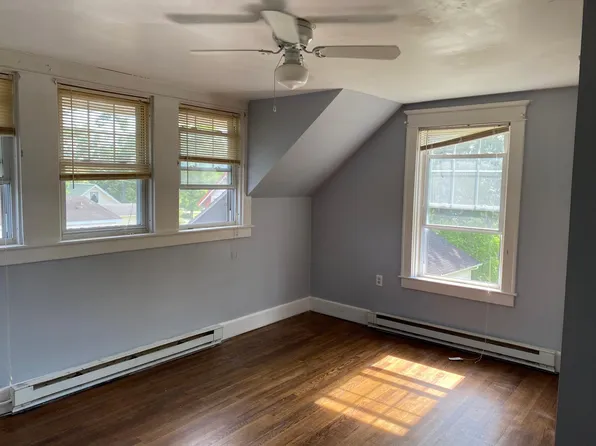 310 E St, Oakland, MD 21550
