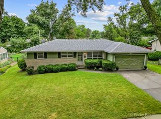 426 James Ct, Algonquin, IL 60102