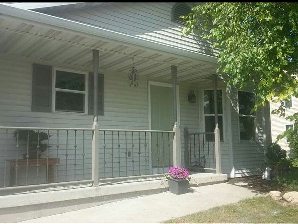 1st image of 214 W Freidel Dr