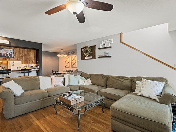 4th image of 862 Southwood Blvd #2