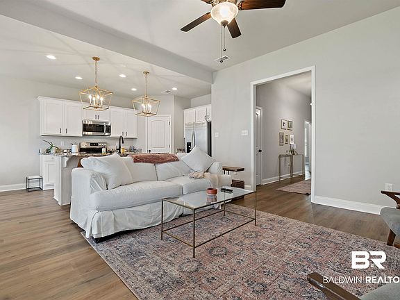 5th image of 21083 Cabernet Ln