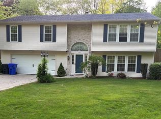 205 Boyd Ave, East Providence, RI 02914