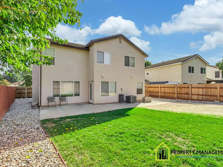 10118 Hampton Oak Dr — Photo 48