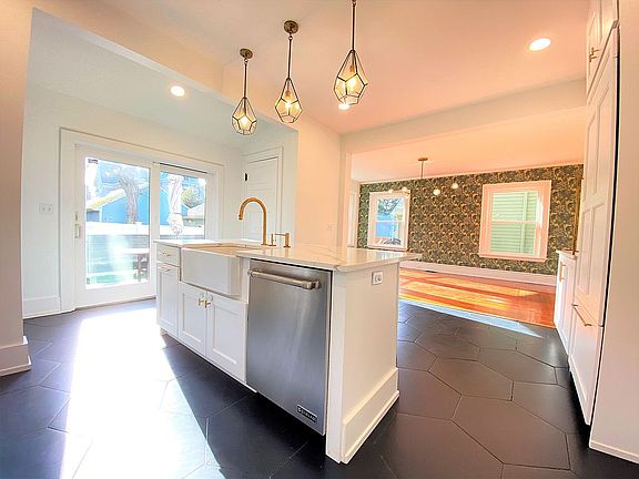 4th image of 58 Highland Ave