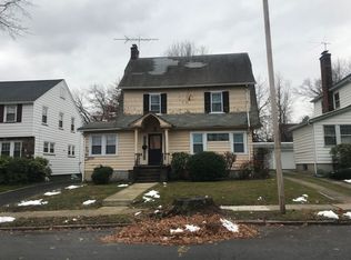 5 Chauncey Ave, East Orange, NJ 07017