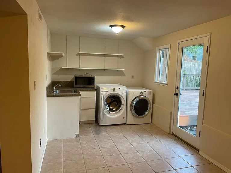 16713 NE 87th St — Photo 32