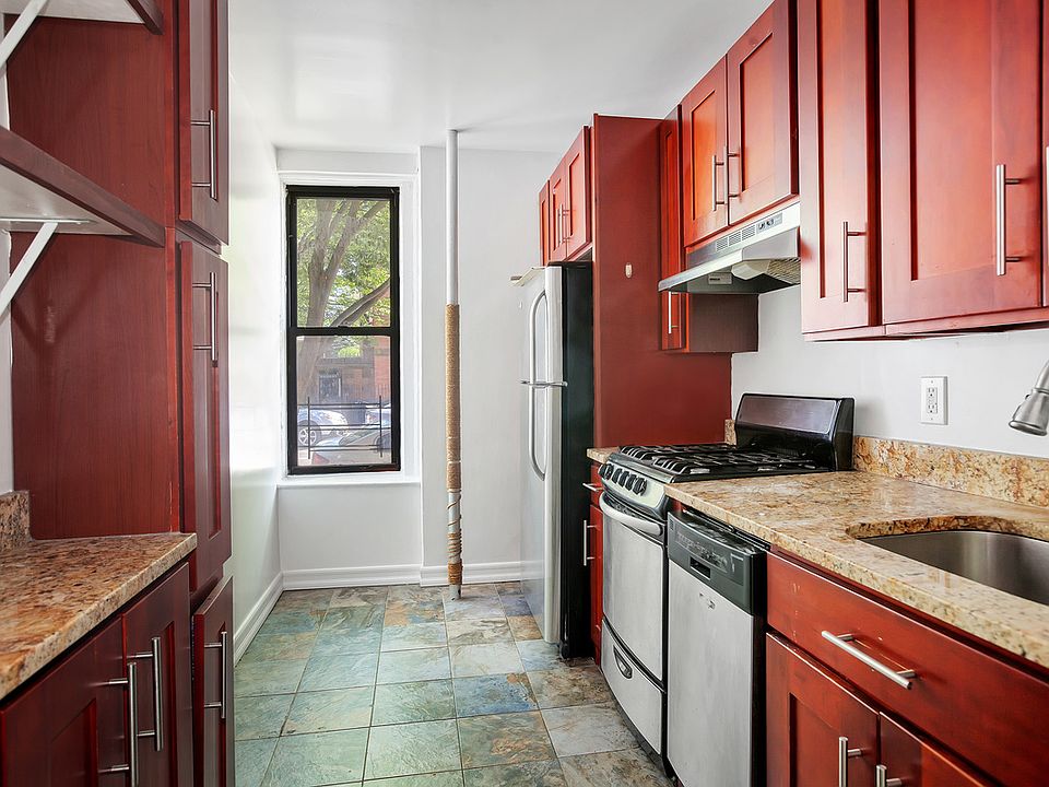 1st image of 107 Brooklyn Ave APT A4