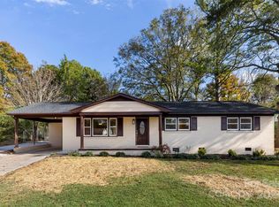 3406 Merry Oaks Ln, Dallas, NC 28034