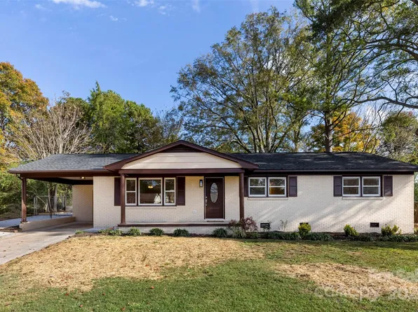 3406 Merry Oaks Ln, Dallas, NC 28034