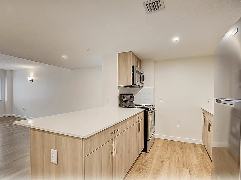 Biscayne Gardens Apartments — Photo 5
