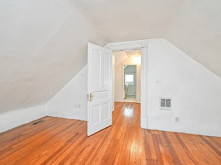 4221 Bell St — Photo 38