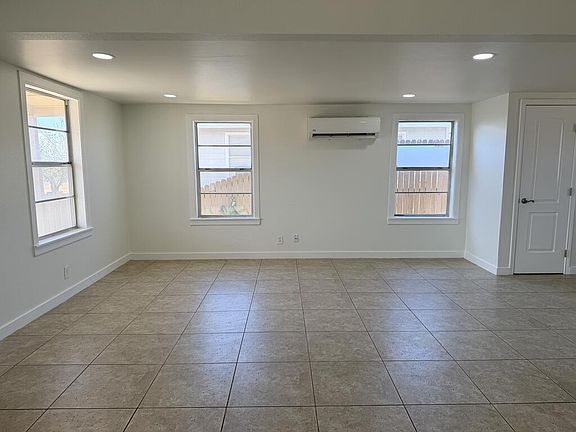 3rd image of 3906 Cedar Spring Dr