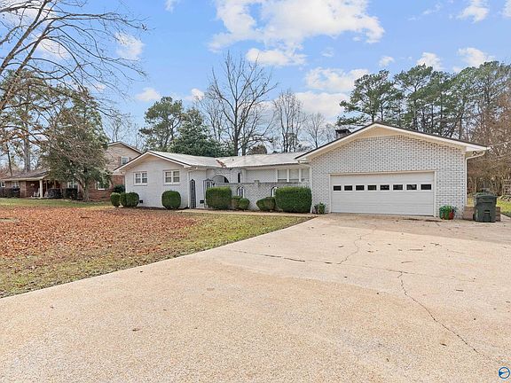 2nd image of 2006 County Park Rd