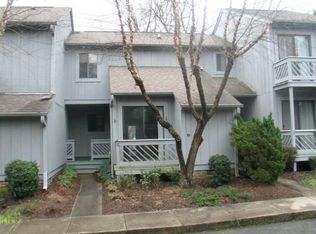100 Willow Run Dr #4, Gastonia, NC 28056