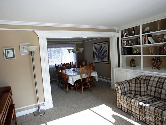 5th image of 7605 Flickinger Dr