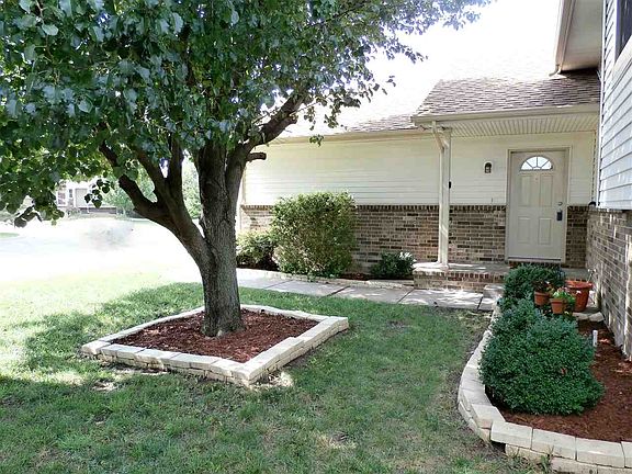 3rd image of 7421 E Winterberry Ct