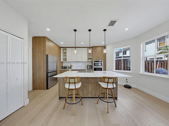 5th image of 4850 NW 108th Pl #4850