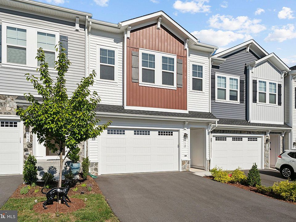 1st image of 110 Choke Cherry Ct