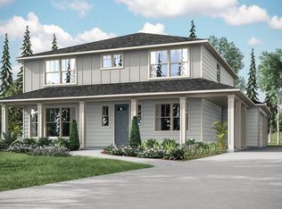 734 E White Oak Ave, La Center, WA 98629