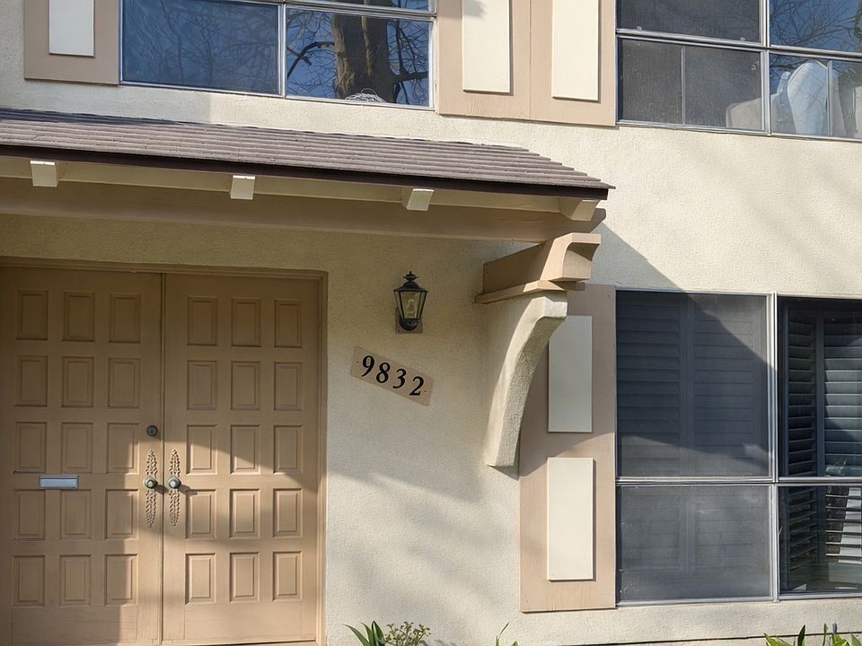 1st image of 9832 Via Sonoma