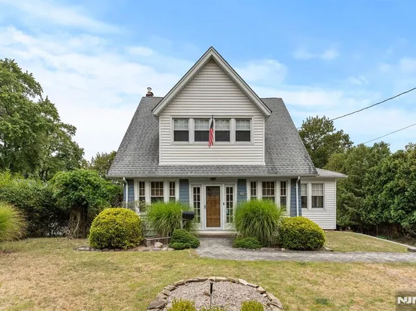 992 Belmont Ave, North Haledon, NJ 07508