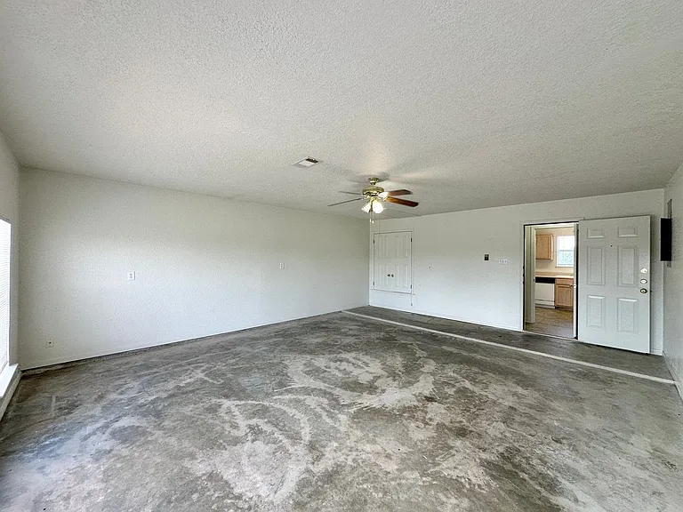 2508 Edgefield St — Photo 35