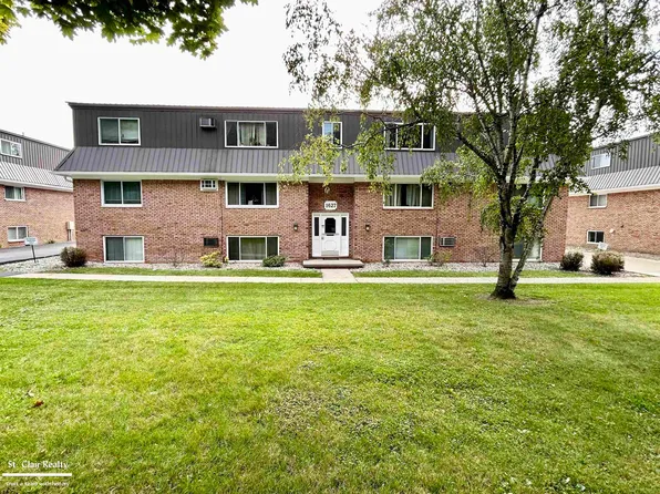 1627 S Riverside Ave #5, Saint Clair, MI 48079