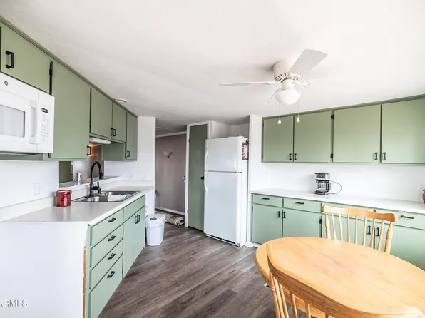 1091 S CEDAR Drive, Apache Junction, AZ 85120