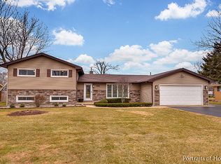 0N668 Peter Rd, Wheaton, IL 60187