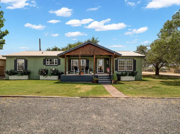 210 W 4th St, Forsan, TX 79733