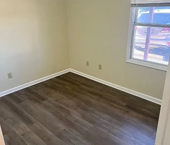 1374 Reservoir St #B — Photo 12